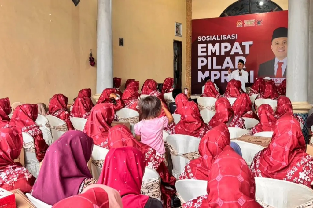 Mufti Anam Ajak Warga Pasuruan Perkuat Nilai Empat Pilar Kebangsaan