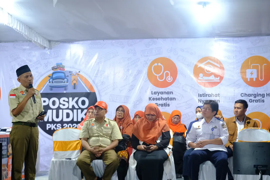 Posko Mudik PKS Jatim Hadirkan Ngopi Gratis hingga Pijat untuk Pemudik