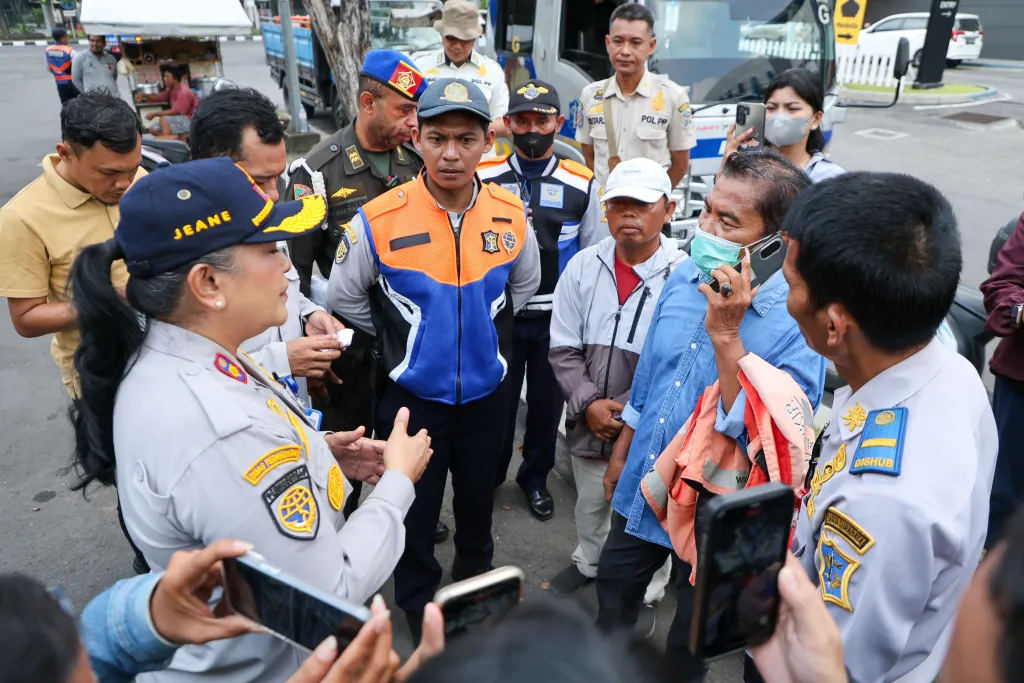 Wali Kota Eri: Jukir Bandel Tak Aktivasi, Diganti Saja!