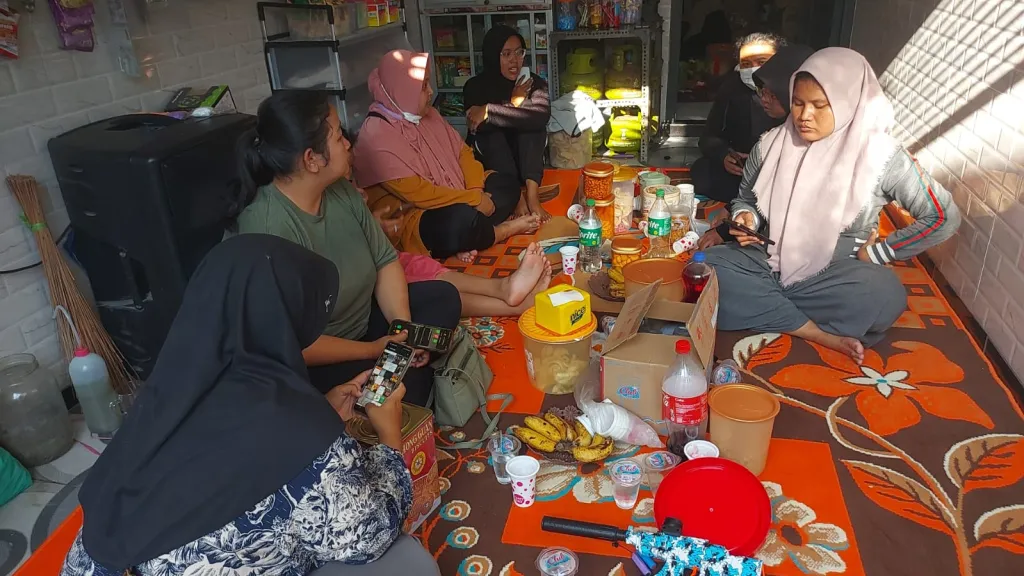 Percaya Teman, 15 IRT di Surabaya Tertipu Sembako Fiktif Rp 1,5 Miliar
