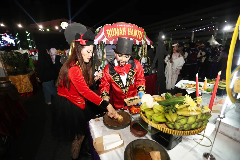 Festival Rujak Uleg 2026 Ajak Warga Surabaya Serbu SBEC Besok