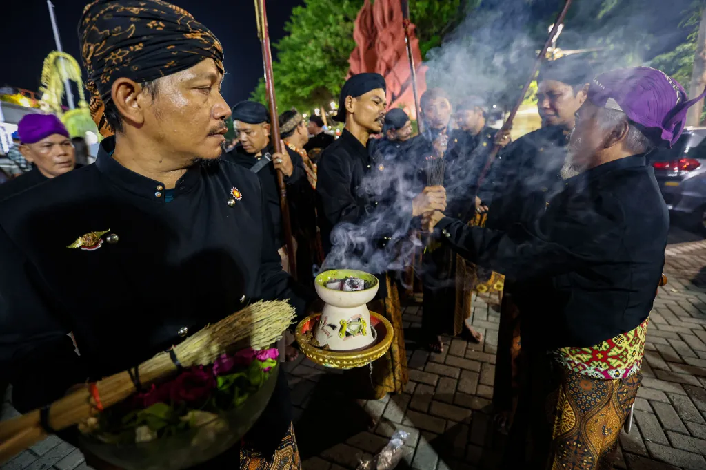 Pemkot Surabaya Gelar Ruwatan dan Wayang Kulit