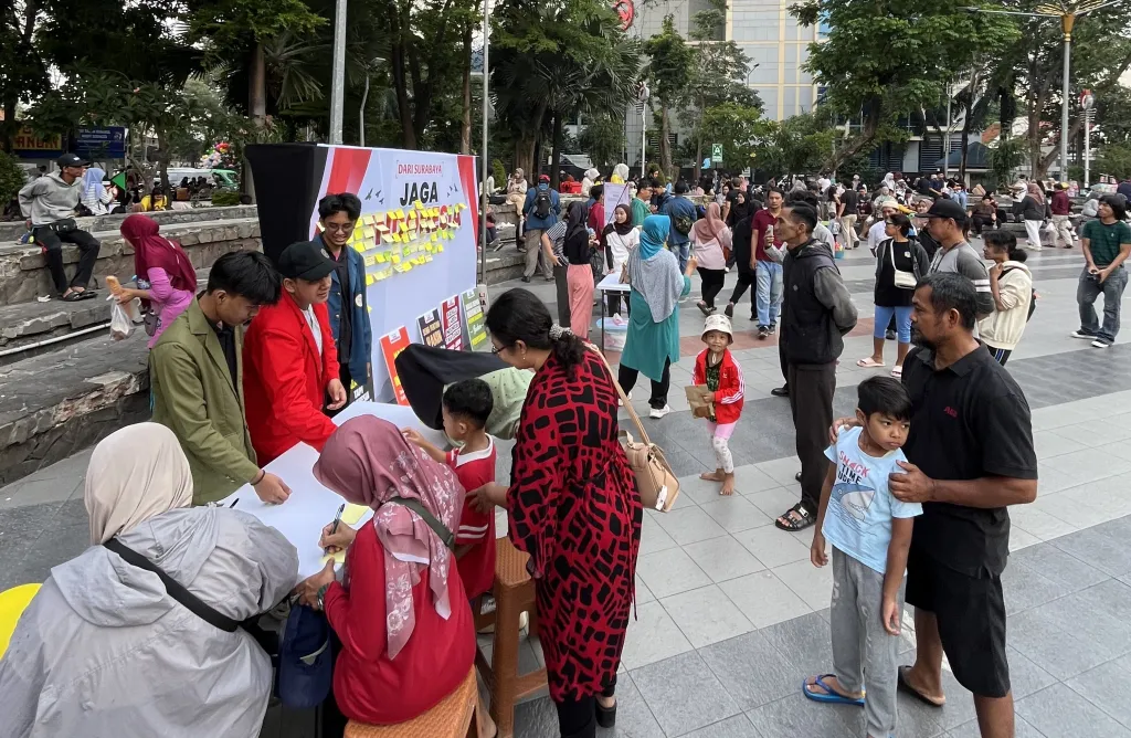 Warga di Surabaya Ajak Masyarakat Tidak Mengulang Memori Kelam 1998