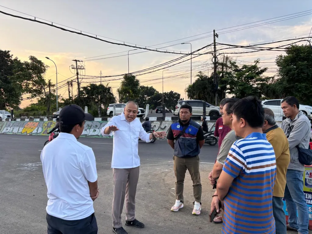 Wali Kota Eri Bekukan Seluruh Proyek Saluran di Surabaya