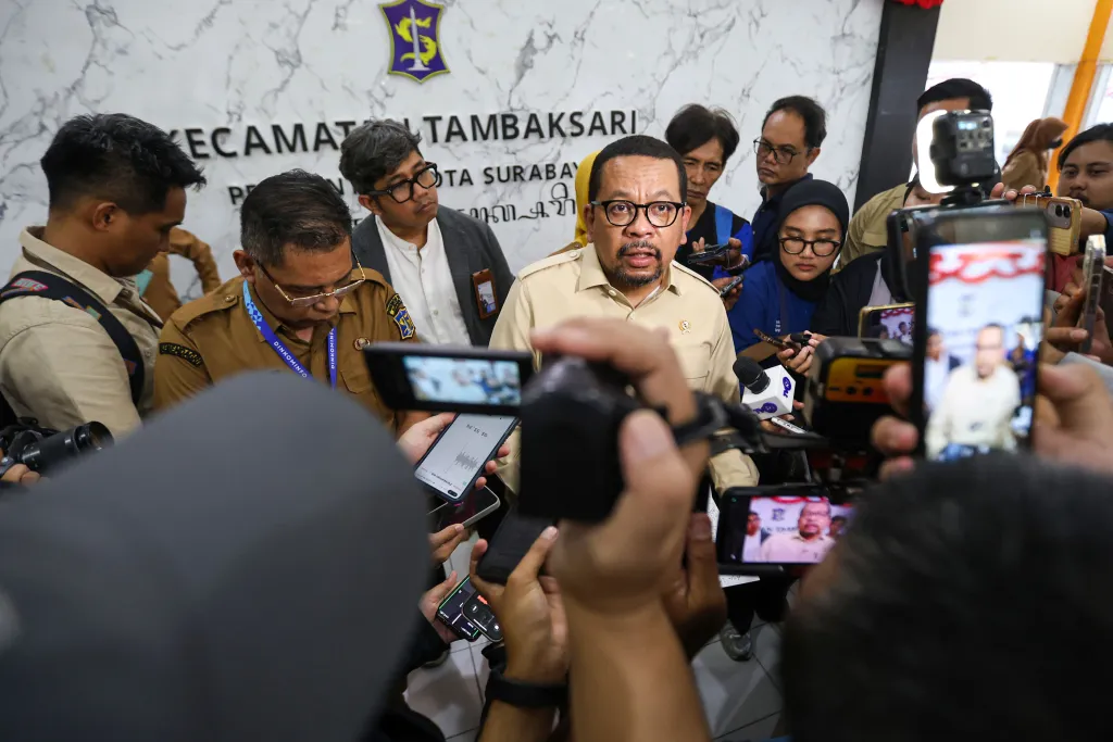Kepala Bakom RI Puji Efektivitas Digitalisasi Bansos di Surabaya