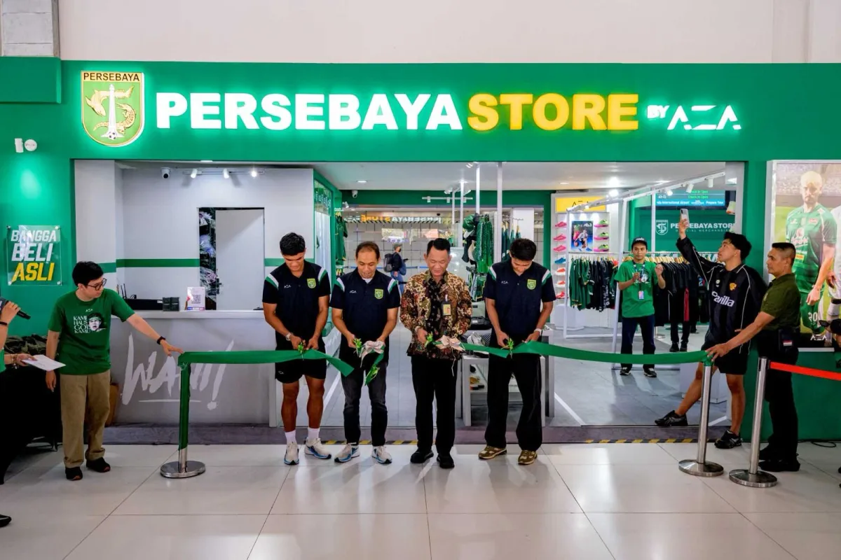 Merchandise Persebaya Kini Hadir Lagi di Bandara Juanda