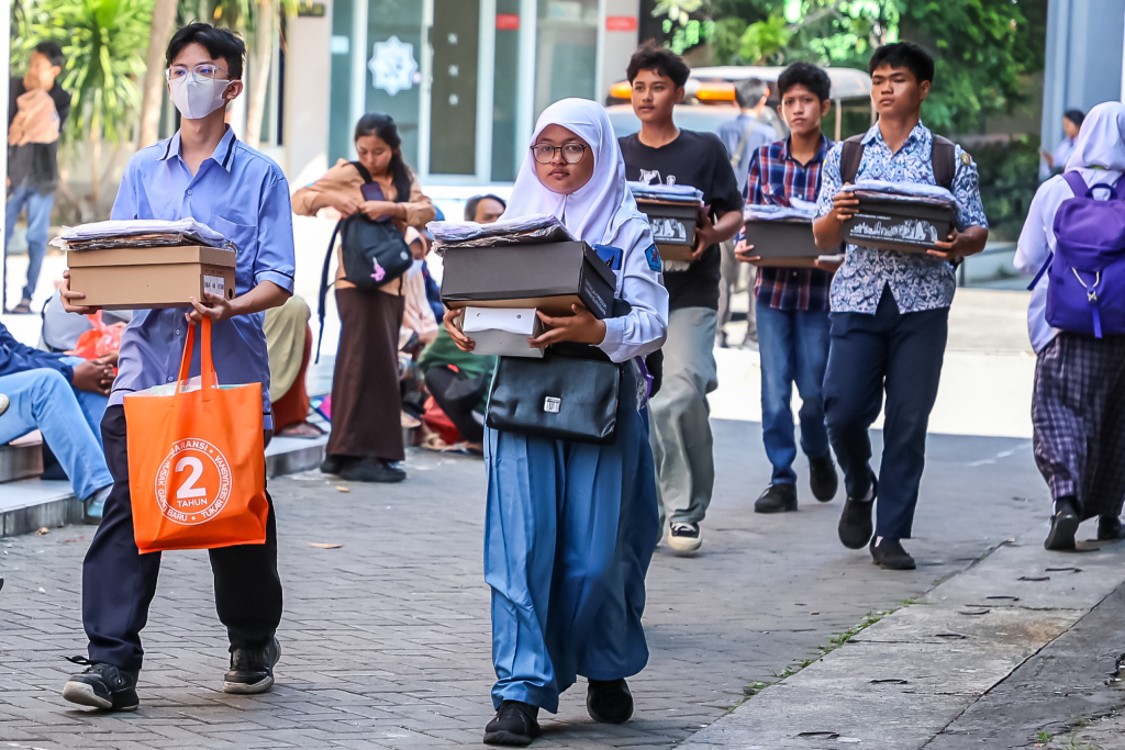 Pemkot Surabaya Luncurkan Skema Baru Beasiswa Pemuda