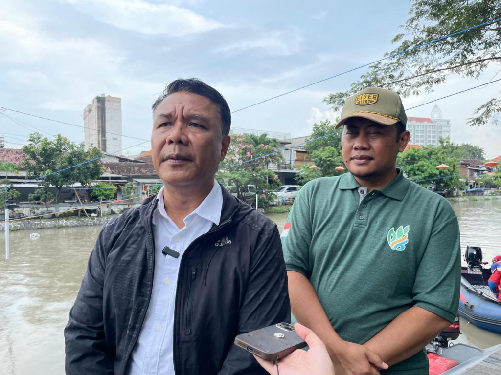 Buang Rumen Kurban ke Sungai Masih Terjadi