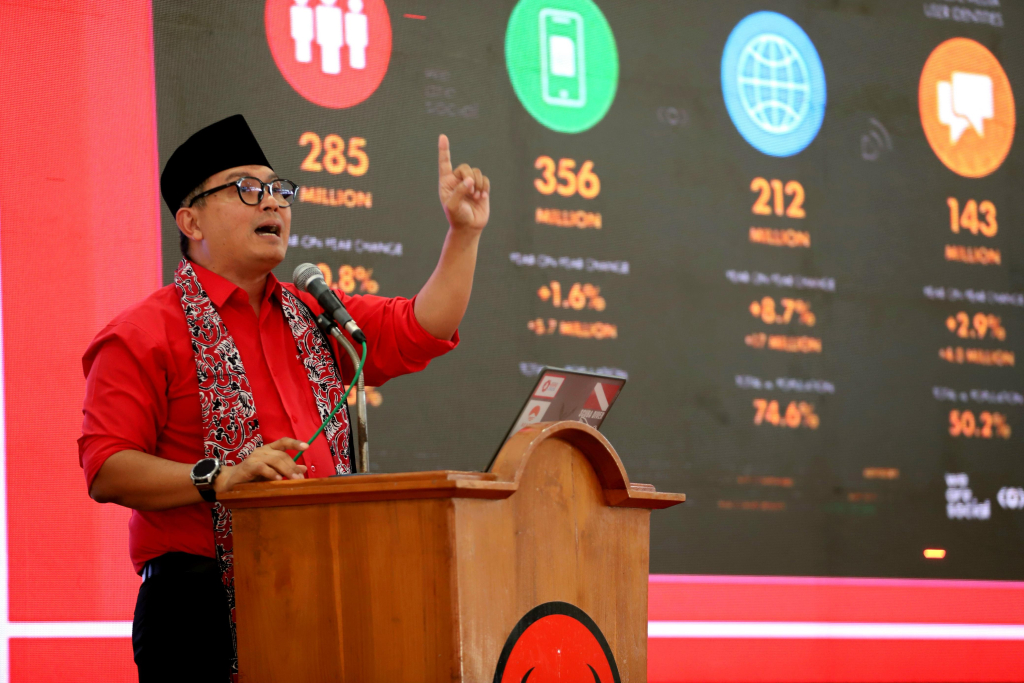 PAC PDIP Tuban Dilantik, Cium Merah Putih dan Tanam Sukun