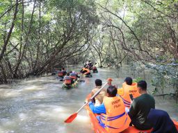 Seminggu Dibuka, Omzet UMKM di Adventure Land Romokalisari Rp 2 Juta Hingga Rp.7,5 Juta