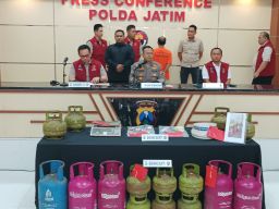 Polisi Gerebek Pelaku Oplosan Gas LPG Subsidi untuk Dijual Lagi di Malang