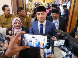 Sepakati KUA-PPAS APBD 2025, Pemkot dan DPRD Fokus Dongkrak Ekonomi Surabaya