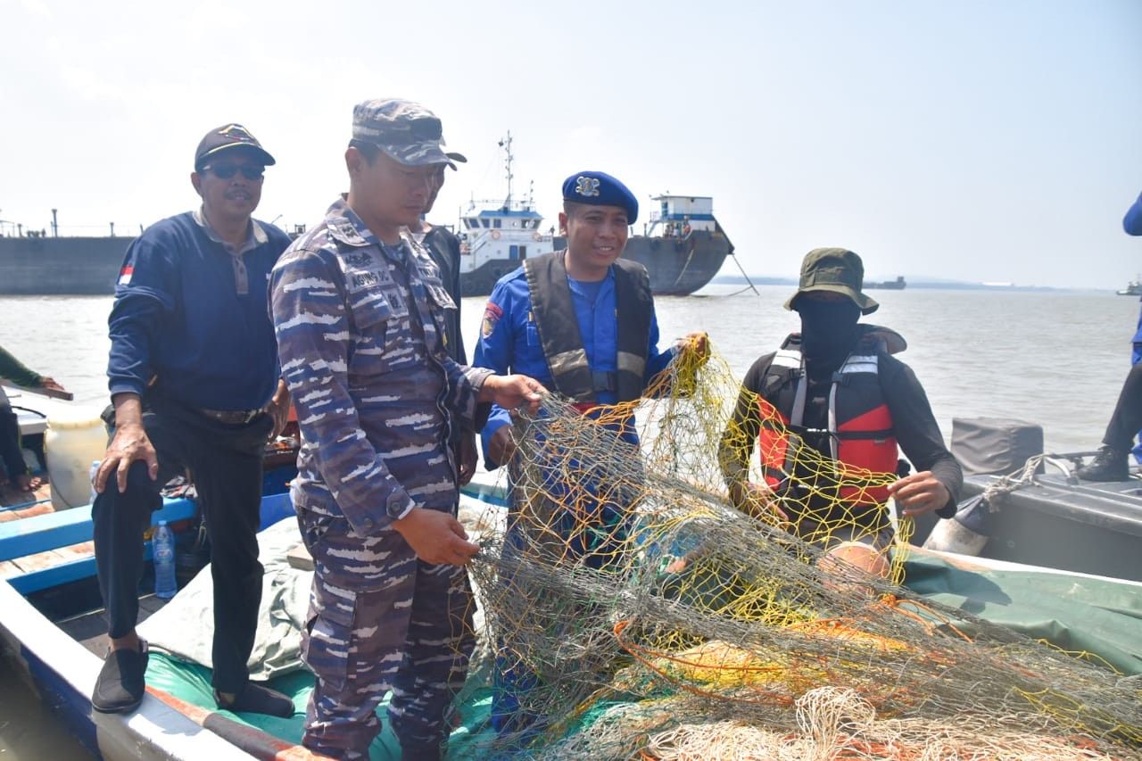 Satpol PP dan DKPP Surabaya Gencar Patroli Laut, Ada Apa?