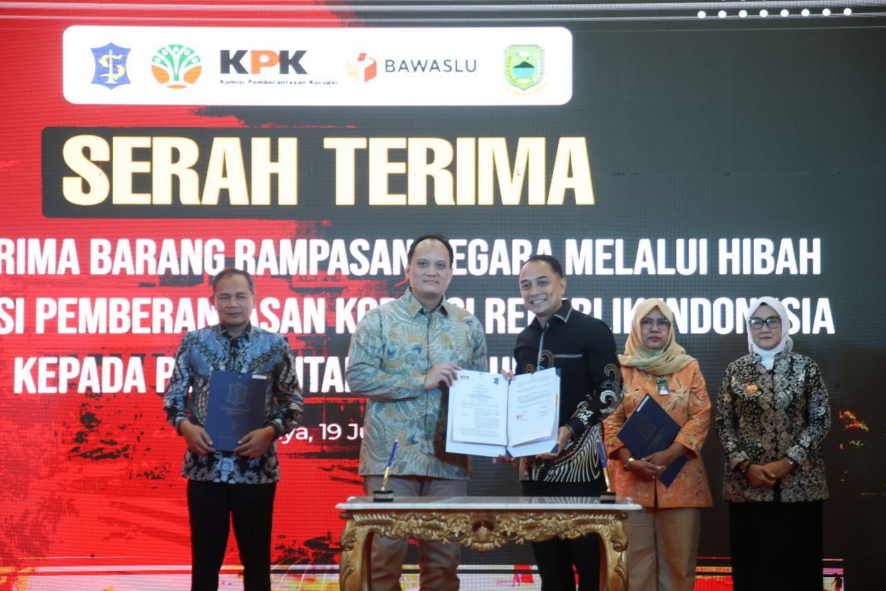 Pemkot Surabaya Kembali Terima Hibah Aset Rampasan KPK
